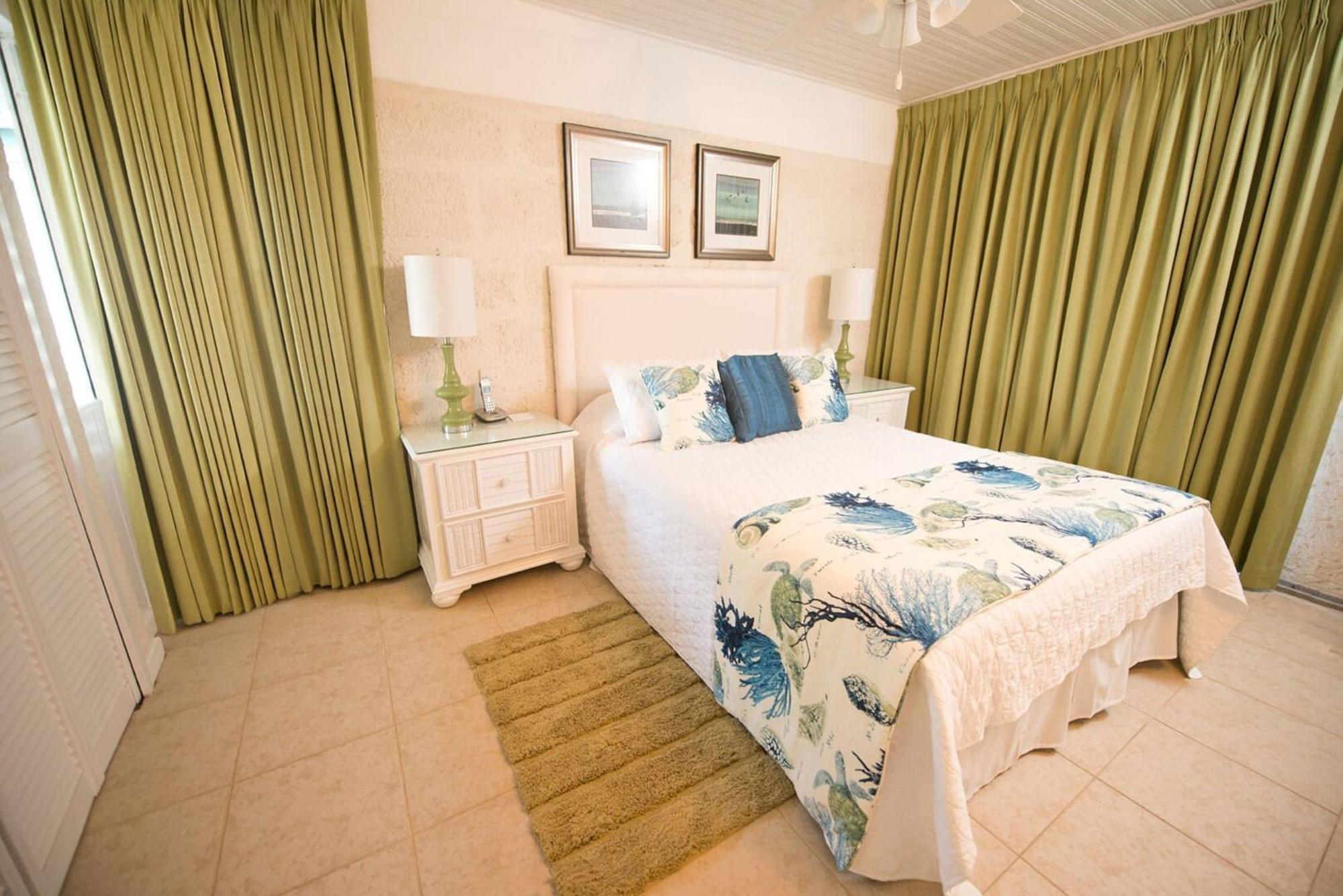 Bora Bora By Blue Sky Luxury Apartment Paynes Bay Стая снимка