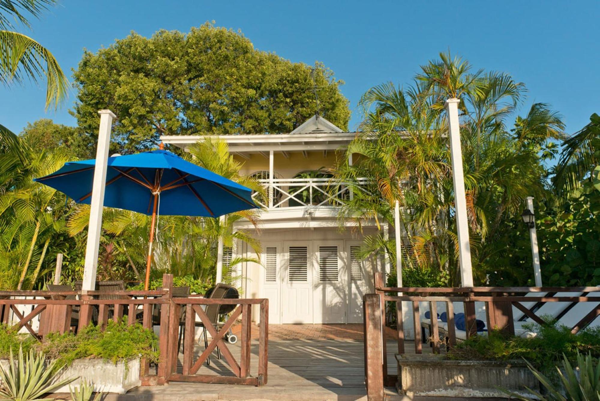 Bora Bora By Blue Sky Luxury Apartment Paynes Bay Стая снимка