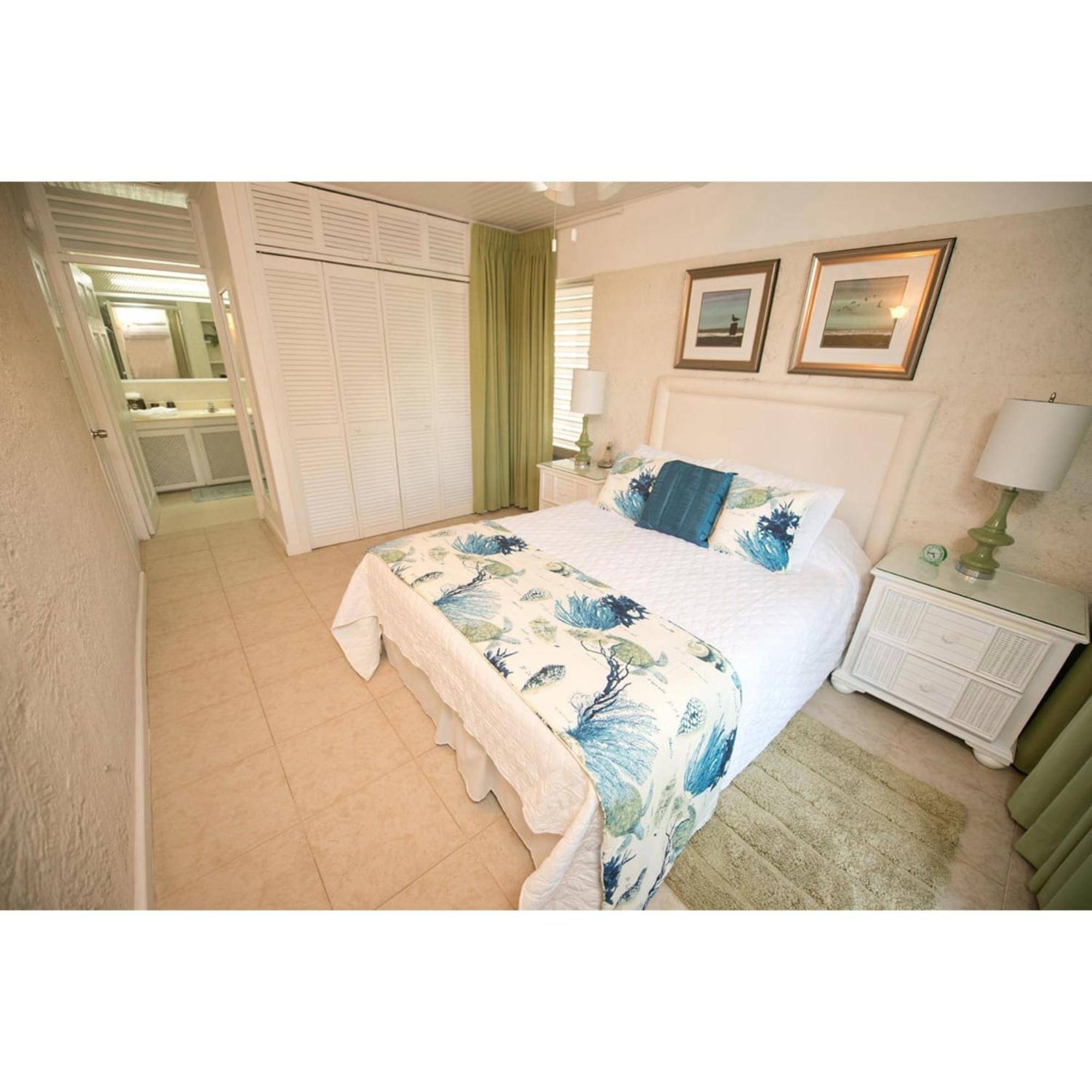 Bora Bora By Blue Sky Luxury Apartment Paynes Bay Стая снимка