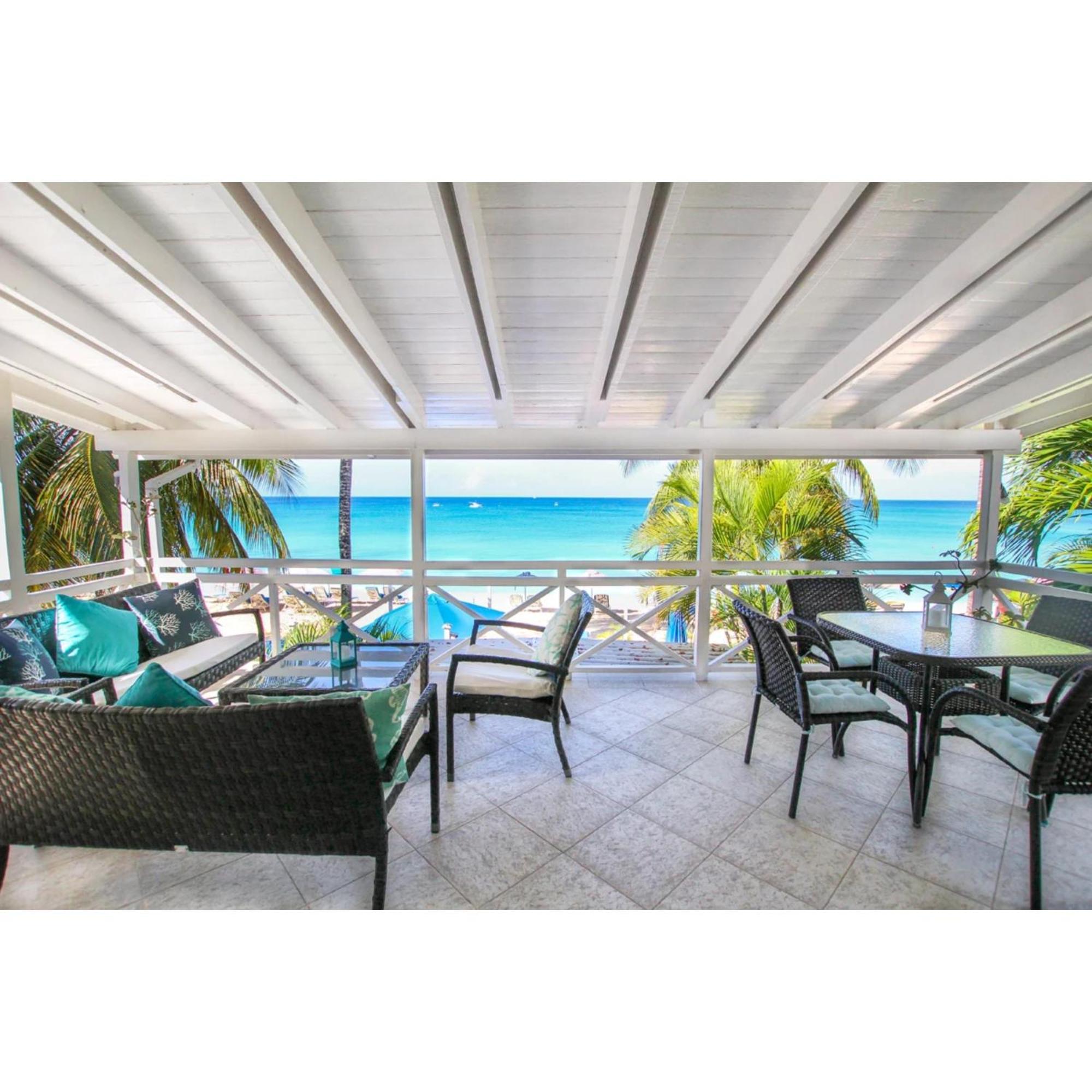 Bora Bora By Blue Sky Luxury Apartment Paynes Bay Стая снимка